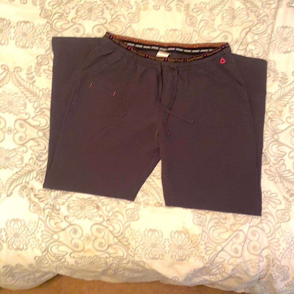 HeartSoul flare style, charcoal, scrub pants. Size Large. Very good condition!